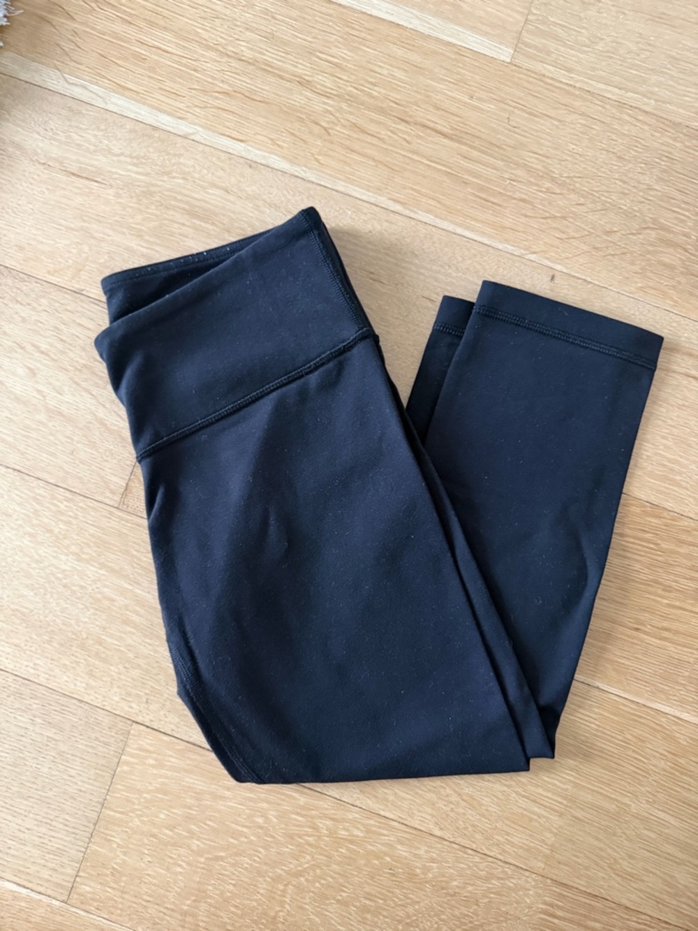 Lululemon Cropped Black Leggings, Size 6